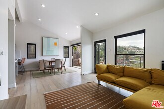 3923 Fernwood Ave in Los Angeles, CA - Building Photo - Building Photo