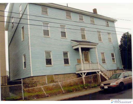 185 Palmer St in Fall River, MA - Foto de edificio