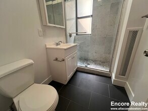 11 Peterborough St, Unit 11 in Boston, MA - Building Photo - Building Photo