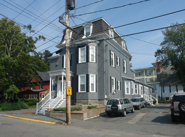 1 Manning St in Ipswich, MA - Foto de edificio - Building Photo