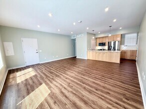 627 Couch Dr in Oklahoma City, OK - Building Photo - Building Photo