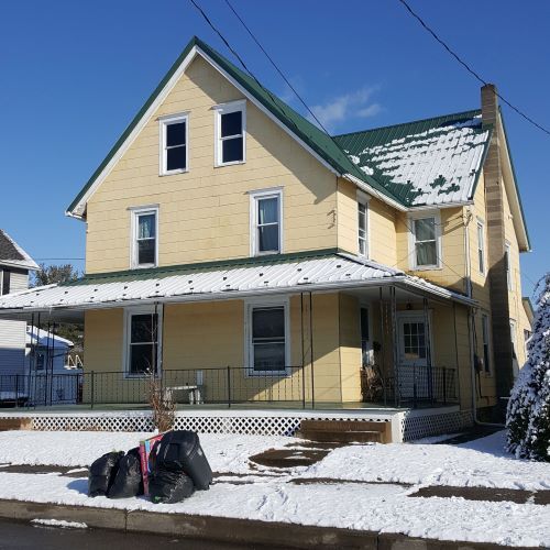 1740 Walnut St in Berwick, PA - Building Photo