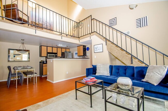 Sky Rock Apartments in Longmont, CO - Foto de edificio - Building Photo