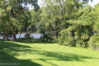 135 Riverbend Dr photo'