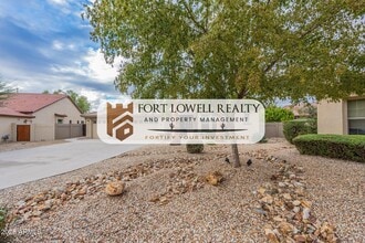 13354 W San Miguel Ave in Litchfield Park, AZ - Foto de edificio - Building Photo