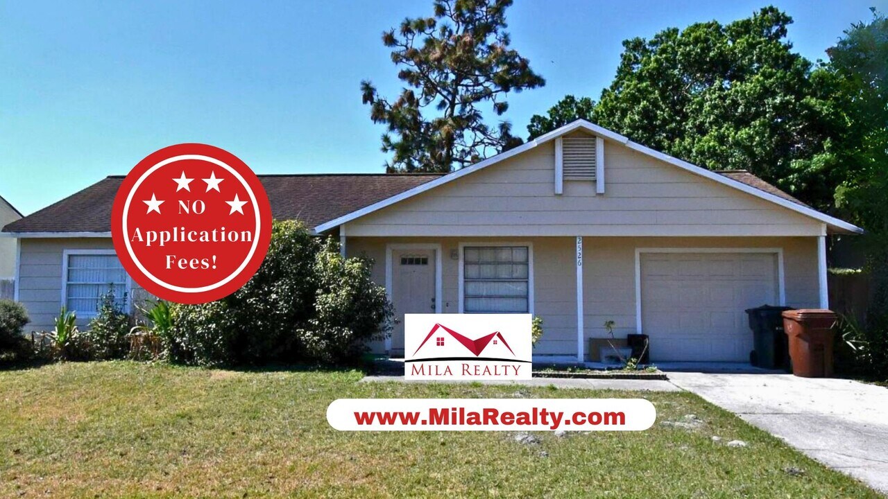 2526 Oak Hollow Dr in Kissimmee, FL - Building Photo