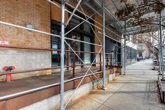 533 Canal St in New York, NY - Building Photo - Building Photo