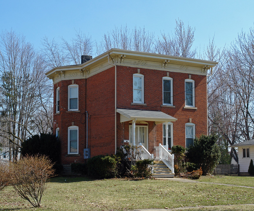 129 Forest St in Wellington, OH - Building Photo