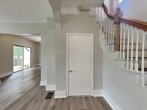 2526 13th Ave E in North St. Paul, MN - Building Photo - Building Photo