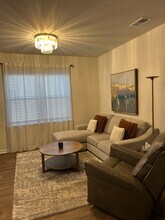 Room in Townhome on Murray Br Dr in Charlotte, NC - Foto de edificio - Building Photo