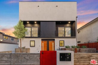 3820 Mont Clair St in Los Angeles, CA - Building Photo - Building Photo