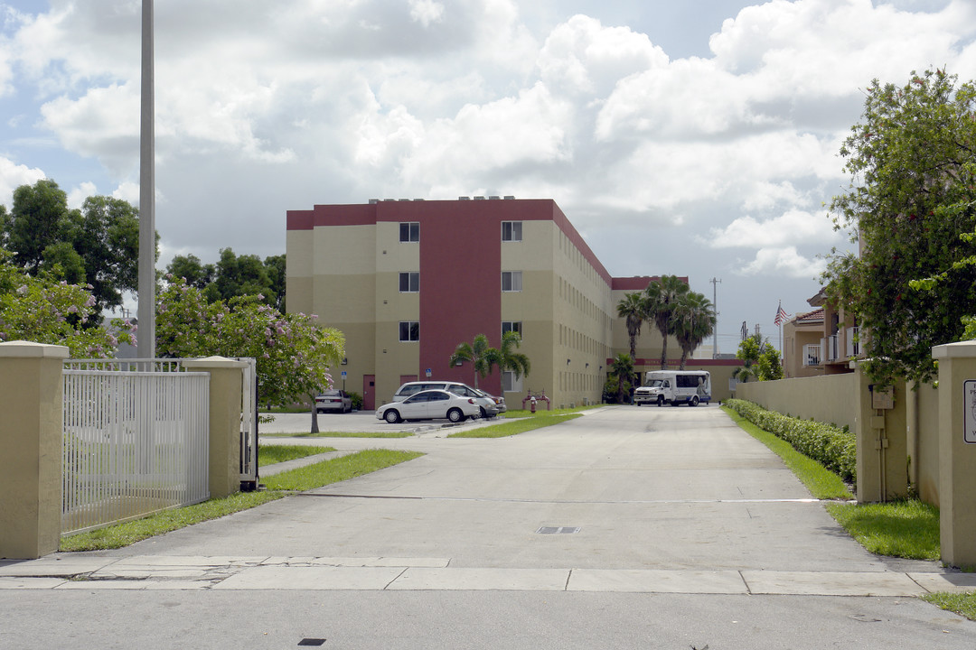 Ruth A Tinsman Pavilion in Hialeah, FL - Building Photo