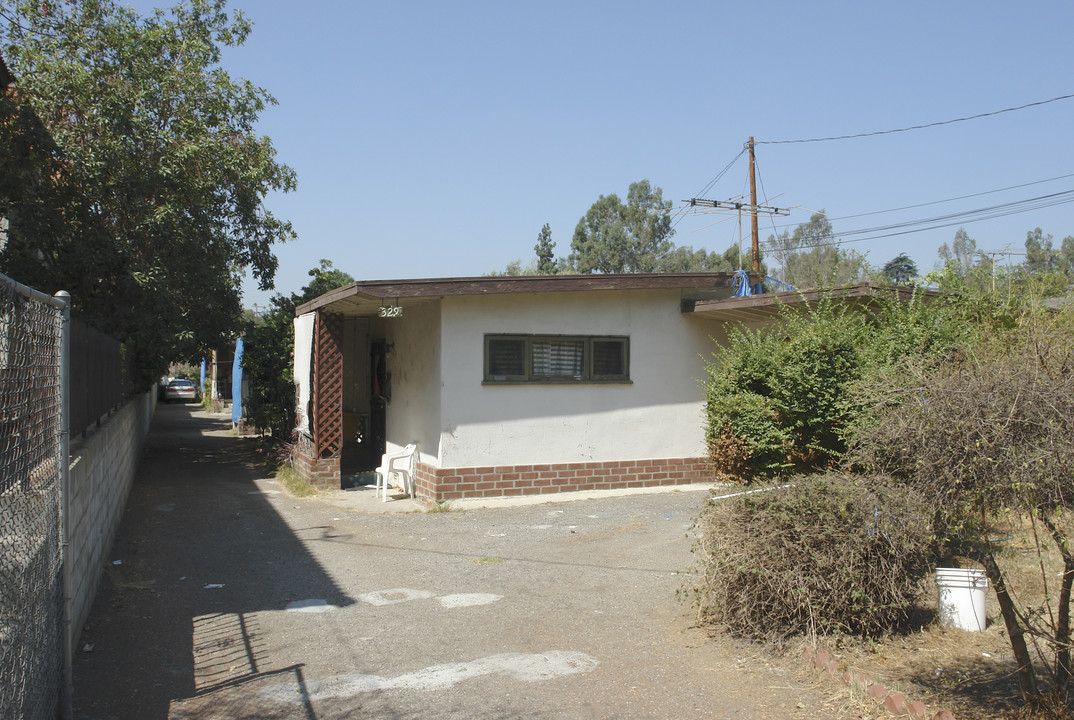 329 S Arroyo Dr in Alhambra, CA - Building Photo