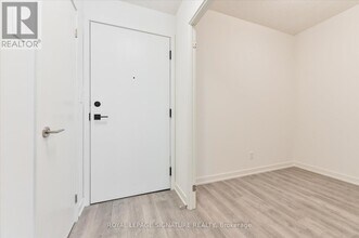 38 Simcoe Promenade in Markham, ON - Building Photo - Building Photo