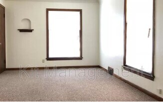 4290 Monroe St in Toledo, OH - Building Photo