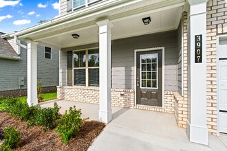 3907 Lockaby Way in Lawrenceville, GA - Building Photo - Building Photo