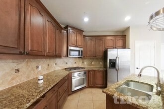 4245 Indian Run Dr in Carrollton, TX - Building Photo - Building Photo