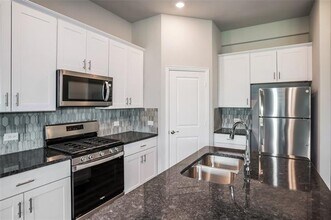 2137 Sun Star Dr in Haslet, TX - Foto de edificio - Building Photo