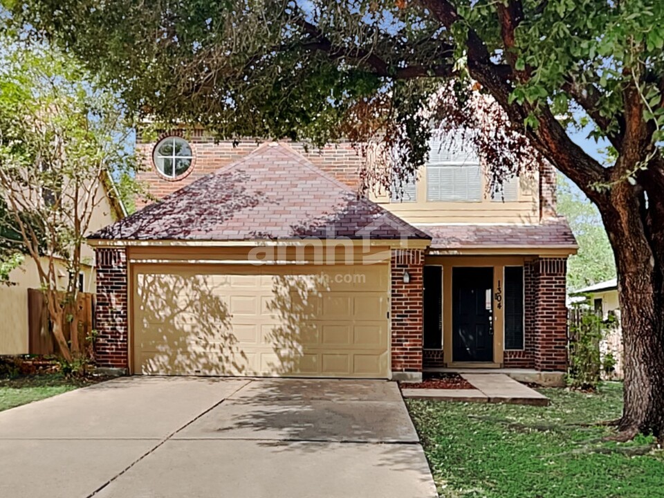 1304 Green Terrace Dr in Round Rock, TX - Building Photo