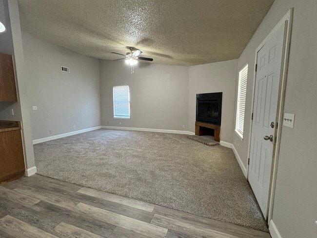 824 Hardy Springs Cir, Unit D
