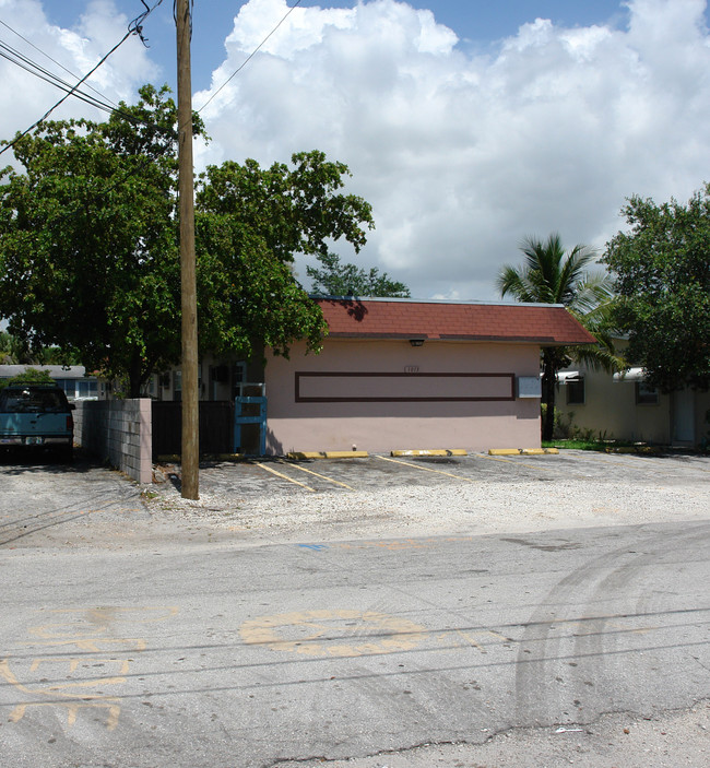 1013 NE 3rd Ave in Fort Lauderdale, FL - Building Photo - Building Photo