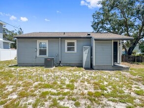 3110 W Hartnett Ave in Tampa, FL - Foto de edificio - Building Photo