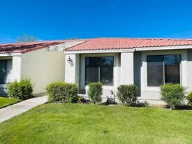 43376 Cook St in Palm Desert, CA - Building Photo