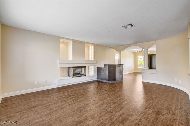 property at 2707 Mallard Landing Ave