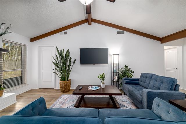 property at 2613 Quail Valley
