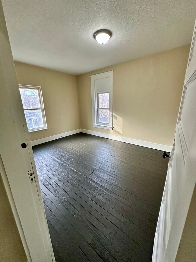 735 Fountain Sq, Unit 735 Downstairs in Zanesville, OH - Building Photo - Building Photo