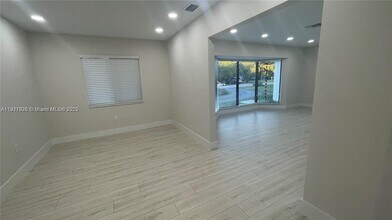 8320 SW 142nd St in Palmetto Bay, FL - Building Photo - Building Photo