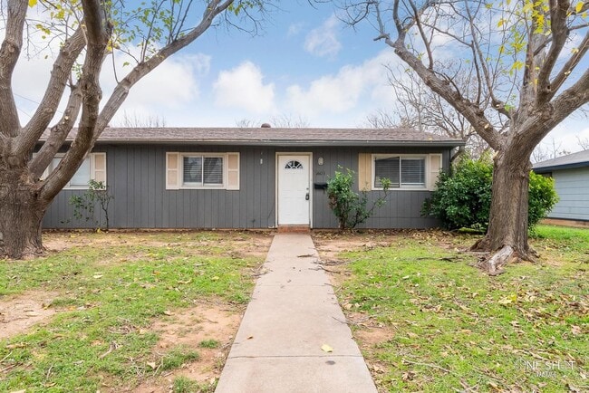 property at 1603 Palm St