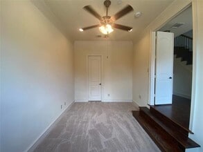 4037 Winsor Dr in Farmers Branch, TX - Building Photo - Building Photo