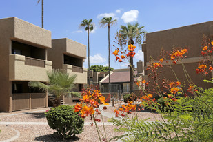 Papago Crossing Apartments