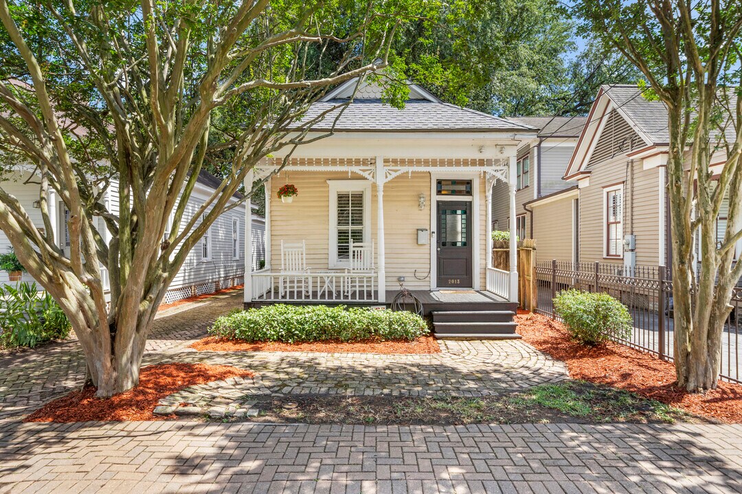 2013 Decatur St in Houston, TX - Building Photo
