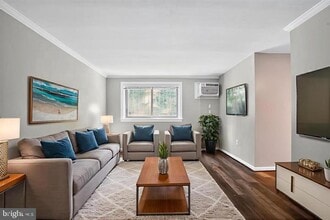 3105 Naylor Rd SE in Washington, DC - Foto de edificio - Building Photo