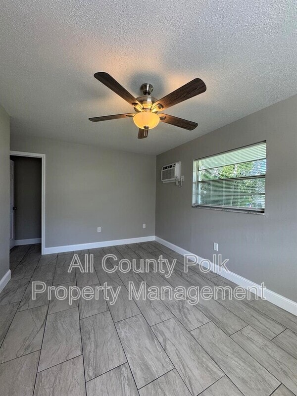 1110 W Lime St in Lakeland, FL - Building Photo - Building Photo