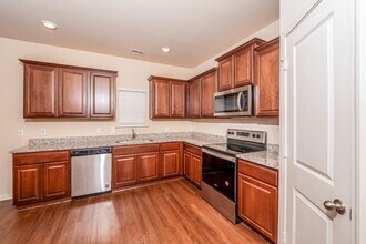 375 Clover Cir in Springville, AL - Building Photo - Building Photo