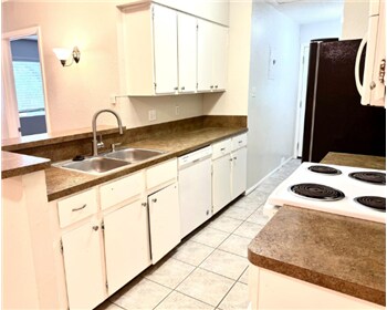 9901 Hundred Oaks Cir in Austin, TX - Building Photo - Building Photo