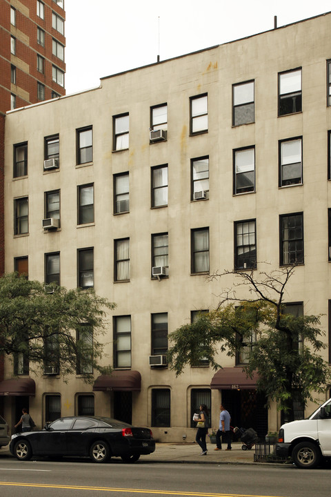 465 W 57th St in New York, NY - Building Photo