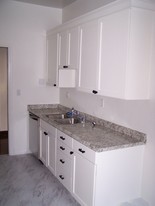 407 N Sycamore Ave, Unit Beautiful One Bedroom Apartments