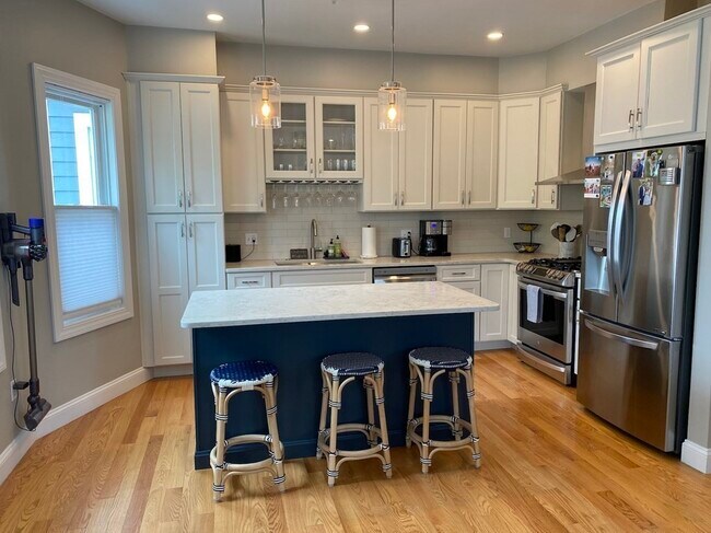 27 Thornley St in Boston, MA - Building Photo - Building Photo