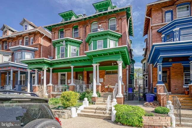 5117 Hazel Ave in Philadelphia, PA - Building Photo - Building Photo