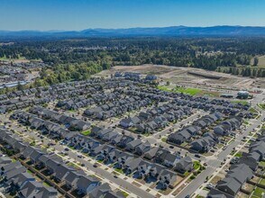 14385 99th Ave SE in Yelm, WA - Building Photo - Building Photo