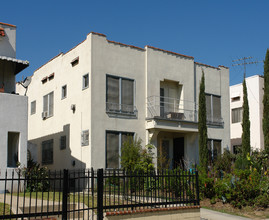 1159 N New Hampshire Ave in Los Angeles, CA - Building Photo - Building Photo