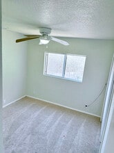 7444 Barrel Stage in San Antonio, TX - Foto de edificio - Building Photo