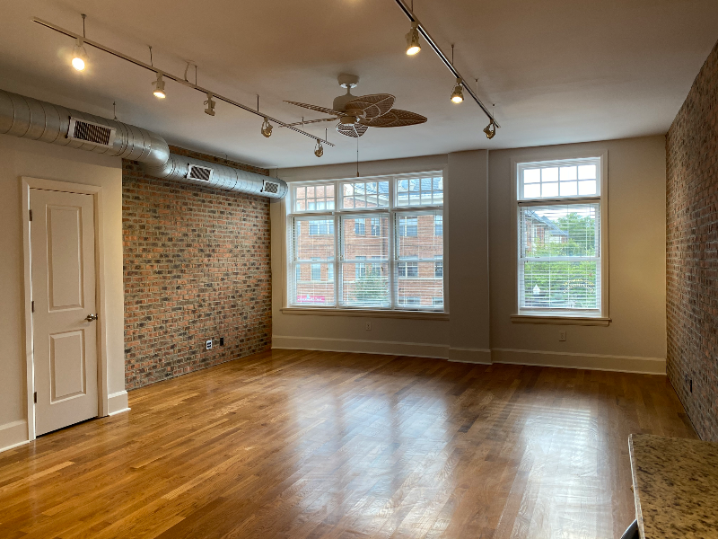 660 1/2 N High St in Columbus, OH - Building Photo