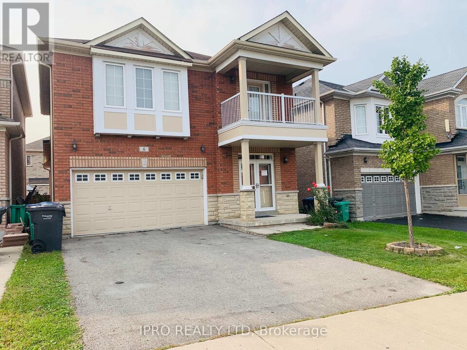 6 Fishing Crescent in Brampton, ON - Building Photo