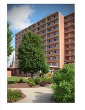 Riverview Towers and Riverview Terrace in Wausau, WI - Building Photo - Building Photo