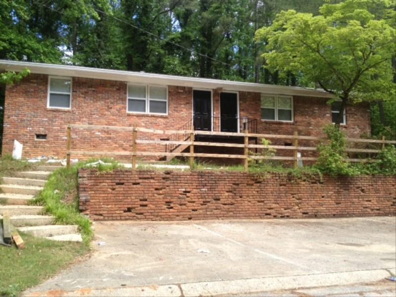 6341 Raymond Terrace in Union City, GA - Building Photo